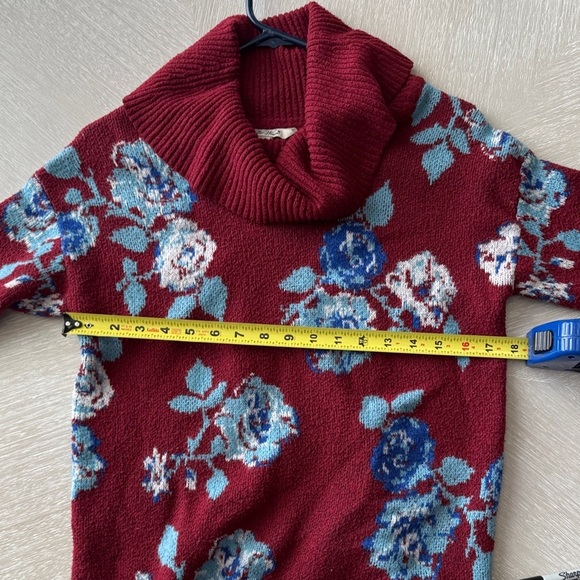 The Pioneer Woman Burgundy Floral Cowl Neck Sweater Small  A048 - Picture 7 of 9